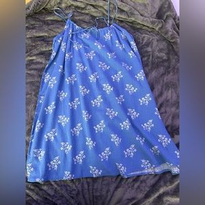 Brand H&M, size S I’m selling because it doesn’t fit my body type